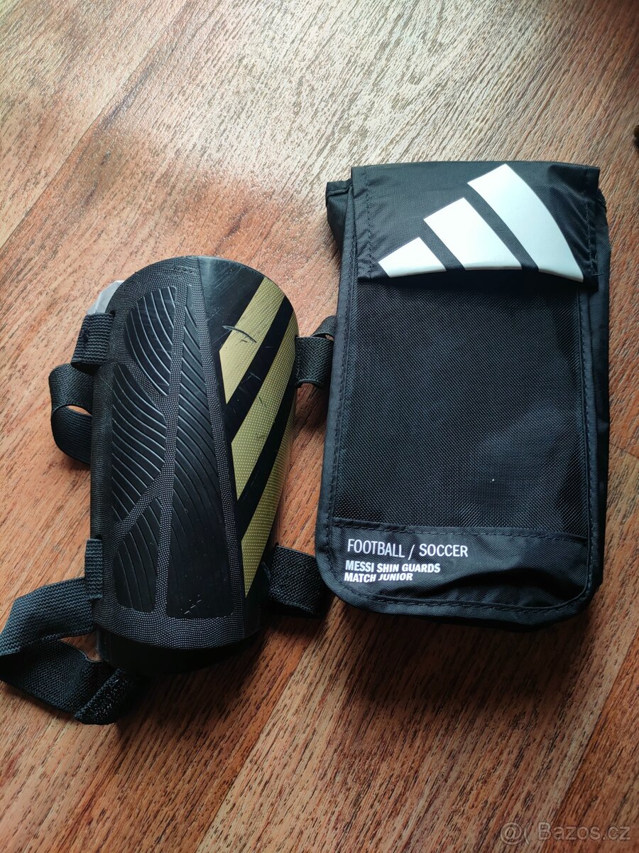 Fotbalové chrániče holení Adidas Messi