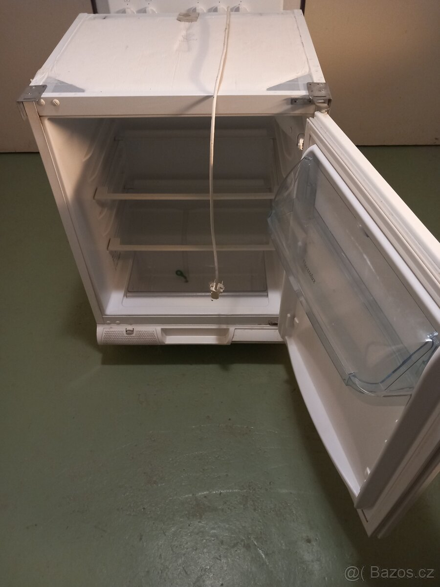 Vestavná lednička Elektrolux