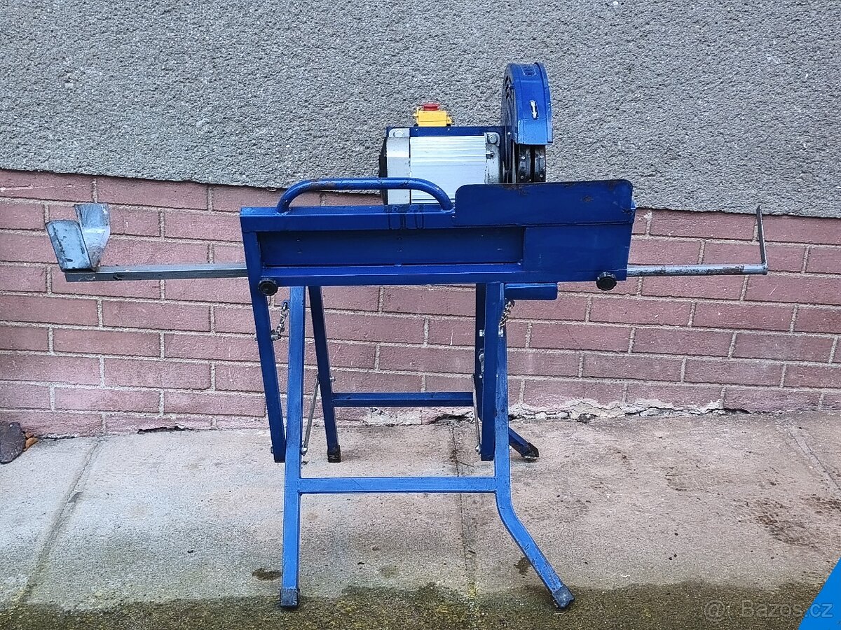 Prodám Kolébkovou pilu Einhell BT-LC 400...