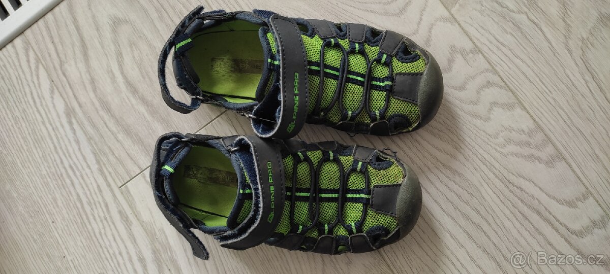 Sandály AlpinePro, vel 32