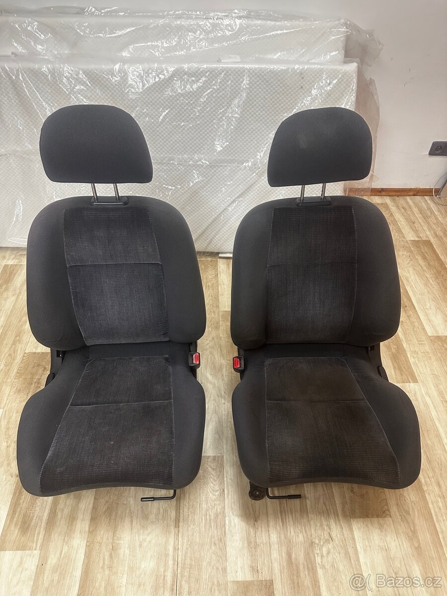 Sedačky honda civic 5g