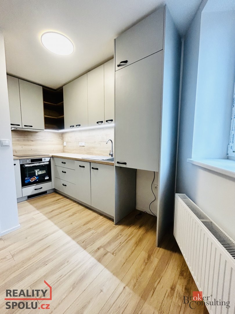 Pronájem, byty/1+kk, 25 m2, Rolnická 151/62, Kateřinky, 7470