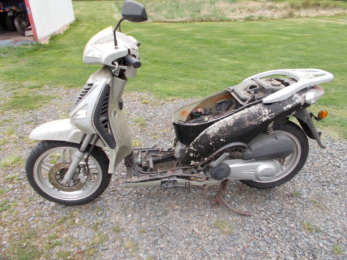 skůtr 125/4T