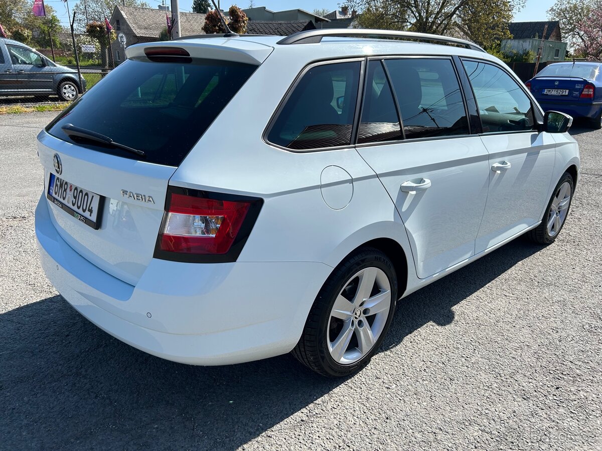 ŠKODA FABIA III KOMBI 1.2 TSI SERVISNí KNIHA