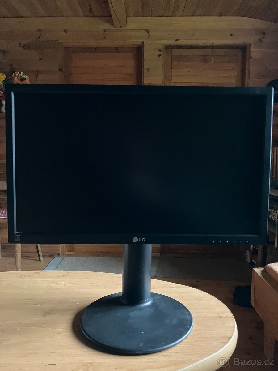 LCD monitor LG Flatron E2422PY-BN