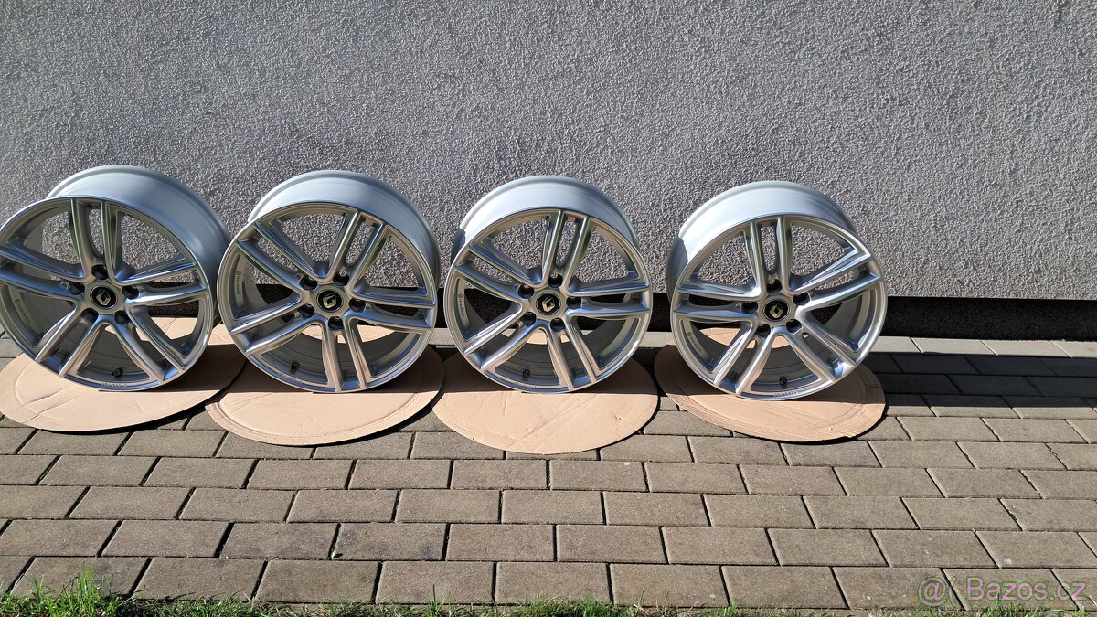 Prodám original aludisky Renault 5x114.3 ET55 7.5JX17H2