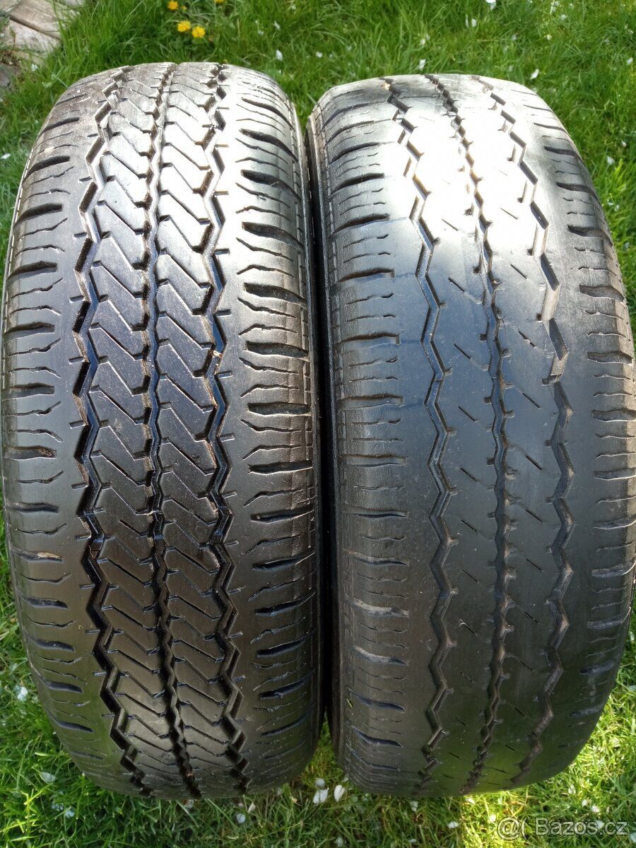 2 letní pneumatiky Hankook 215/70/16C