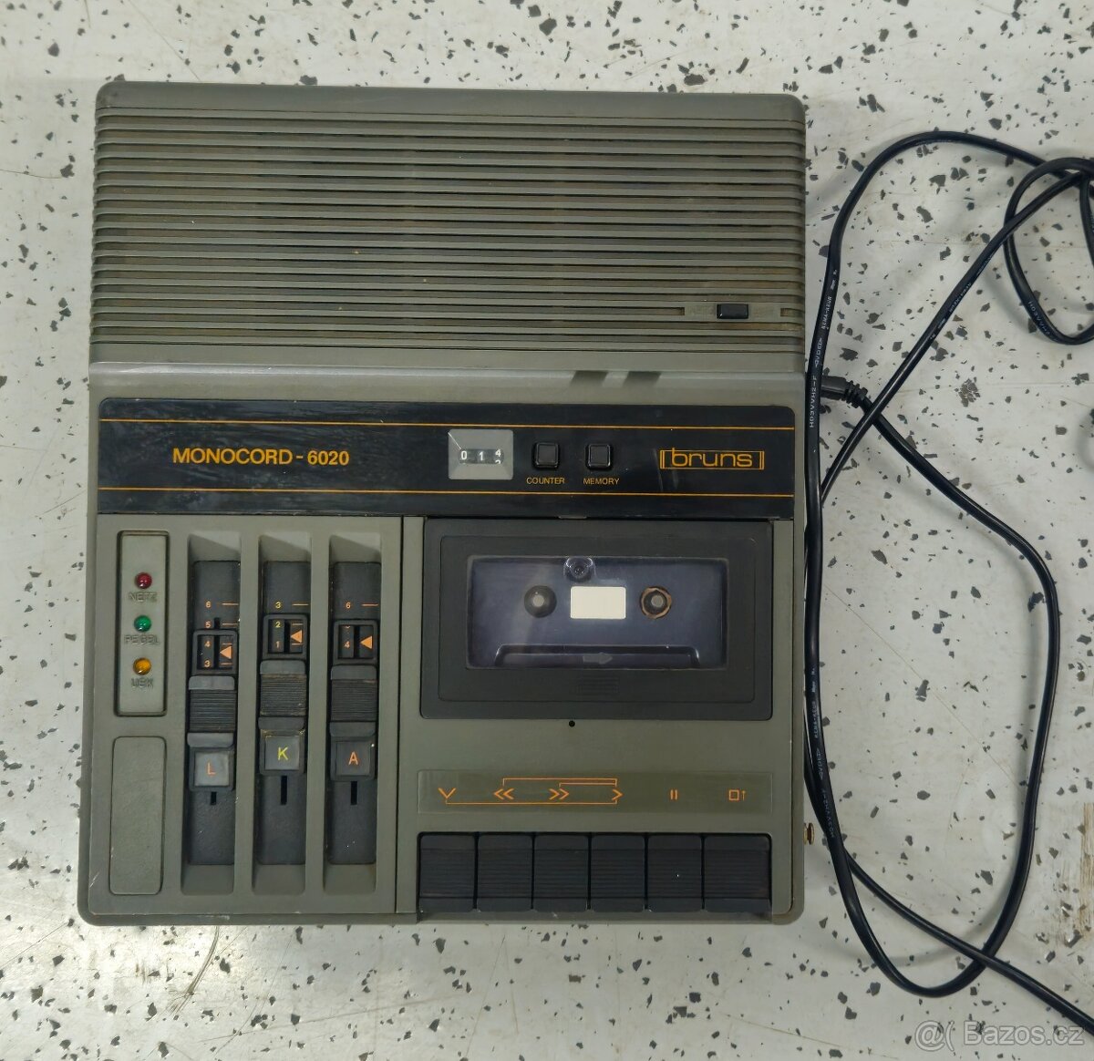 Kazetový prehravac Monocord 6020