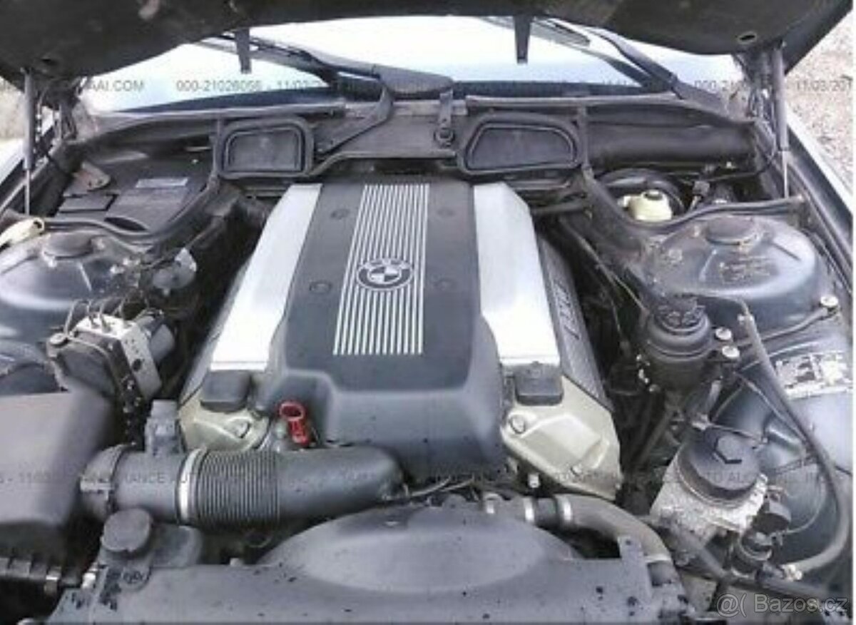 Motor BMW 740il M62