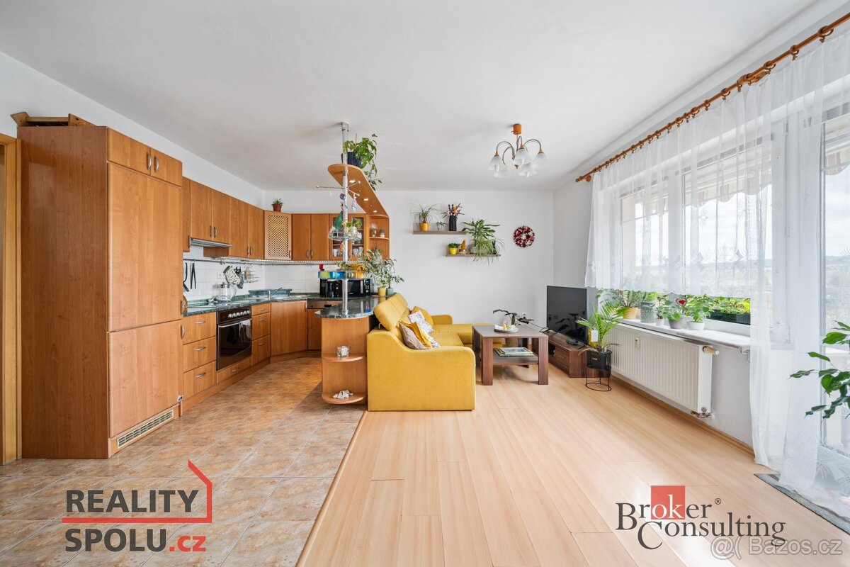 Prodej, byty/4+kk, 93.48 m2, V Peklovcích 813, 56601 Vysoké 