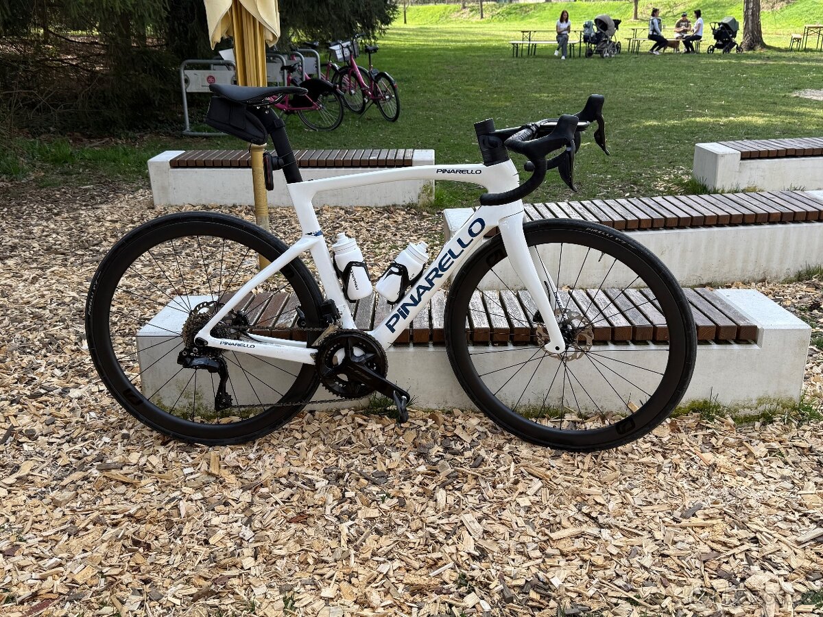 Pinarello F5 105 Di2