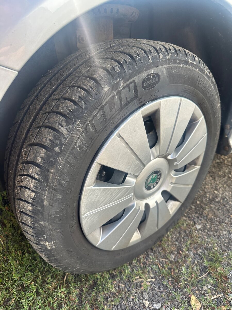 Letní sada kol 5x100 185/60 r14 Michelin
