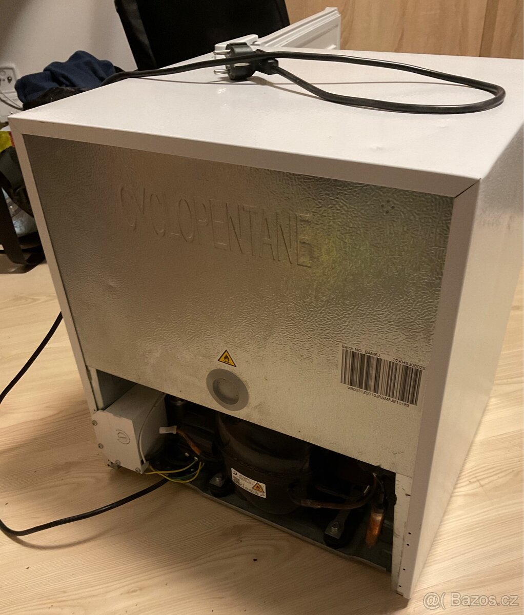 Mrazák Philco - PSF 34 E Cube - Zachovalý