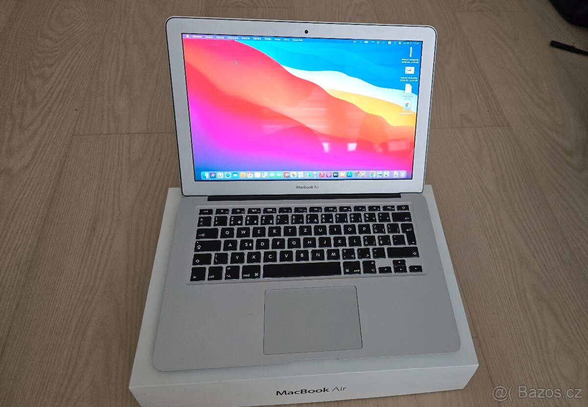 MacBook Air 13" Early 2014 4GB / i5 / 128GB