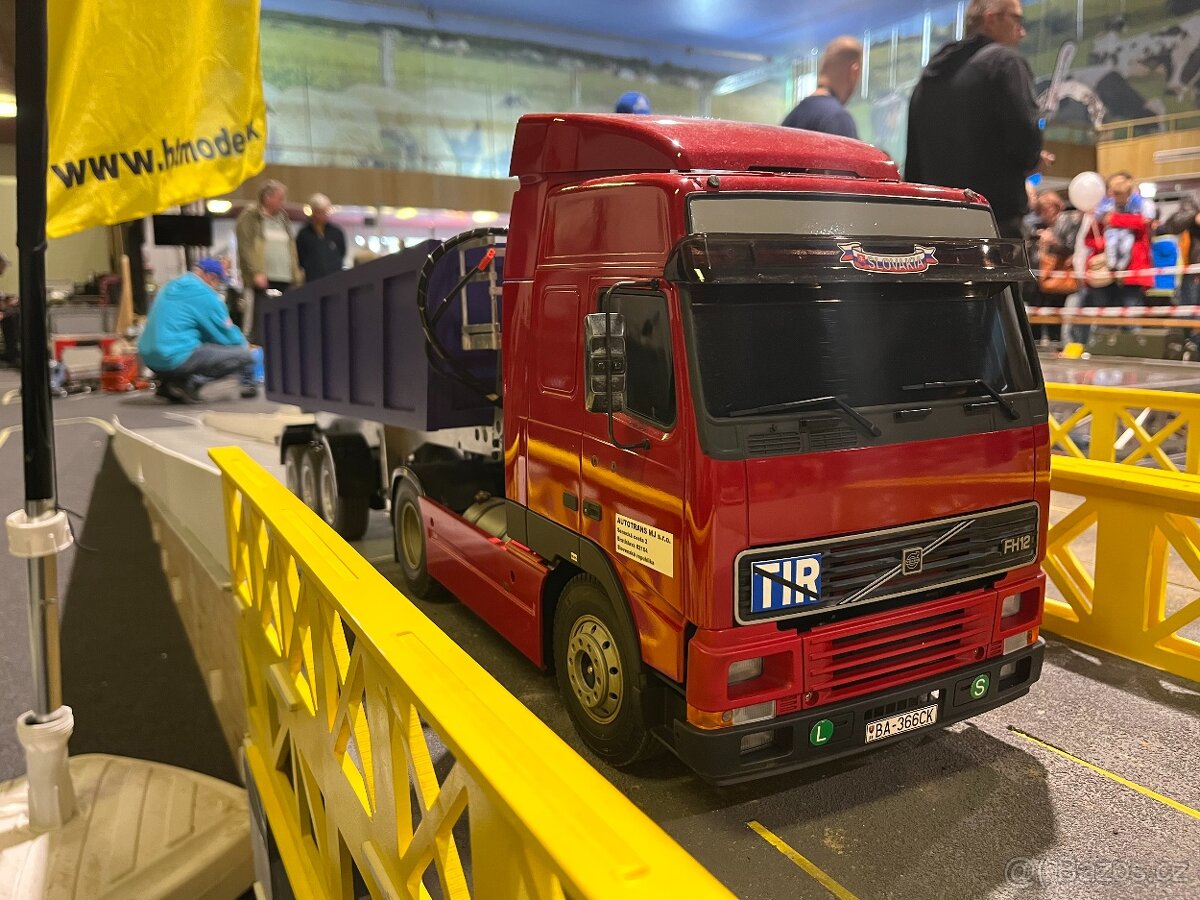 Tamiya Volvo FH12 Globetrotter 420 - nová stavebnica