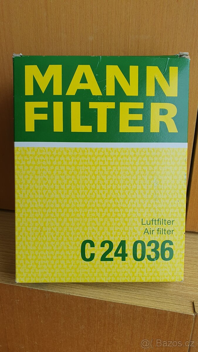 Vzduchový filtr MANN C24036 (Citroën/Opel/Peugeot)