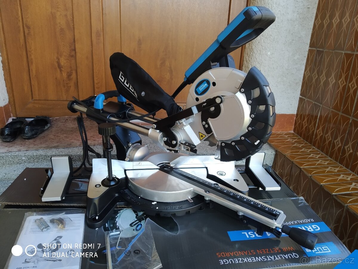 Prodám NEPOUŽITOU pokosovou pilu s posuvem Güde GRK 2134.1 B