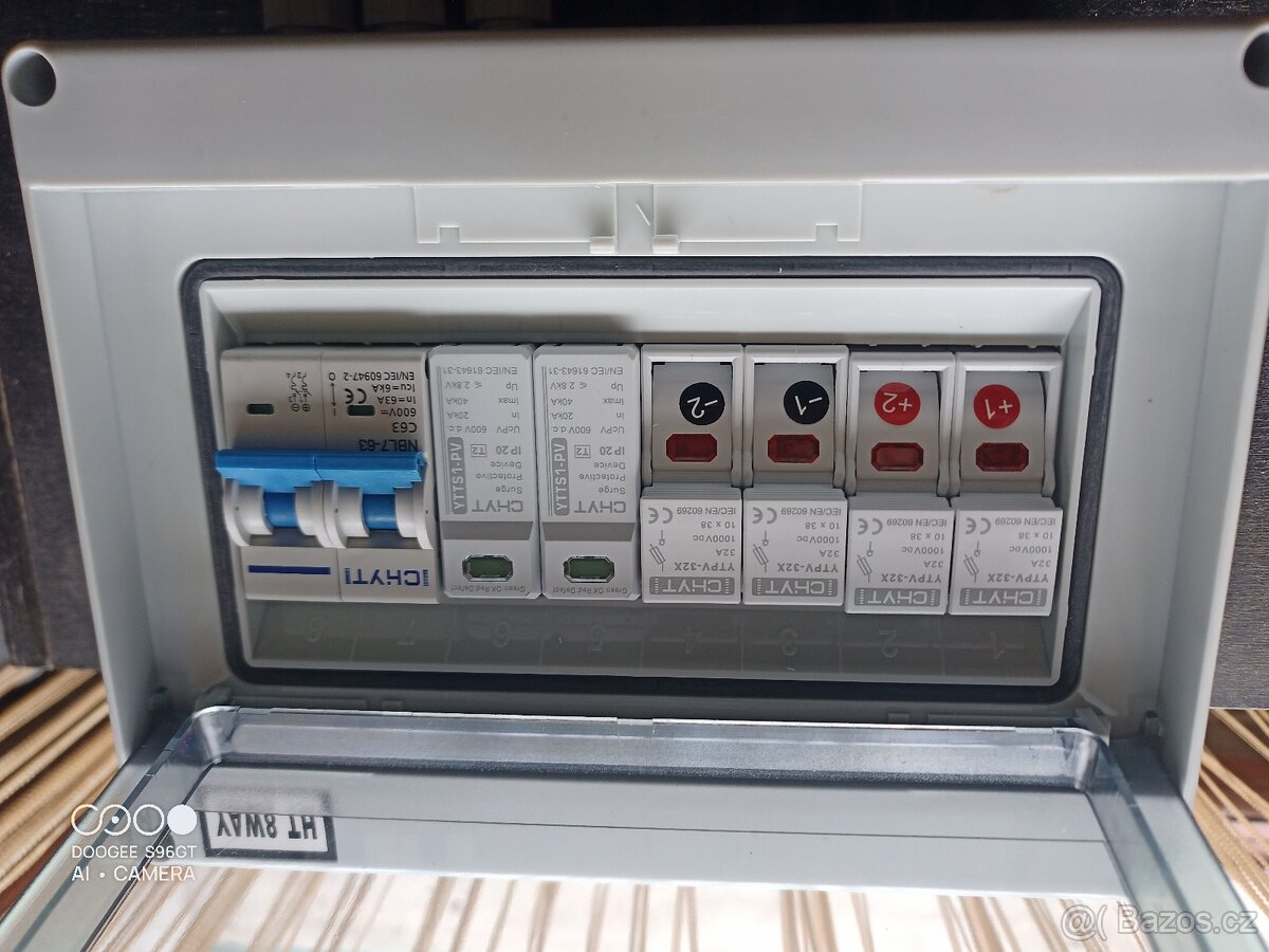 Chránič solárního měniče