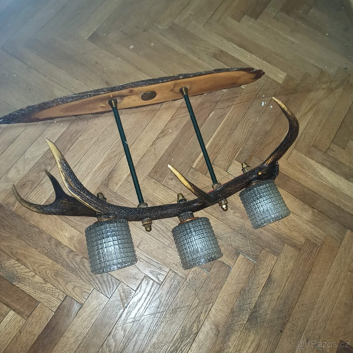 Lustr z paroží, Lampičky