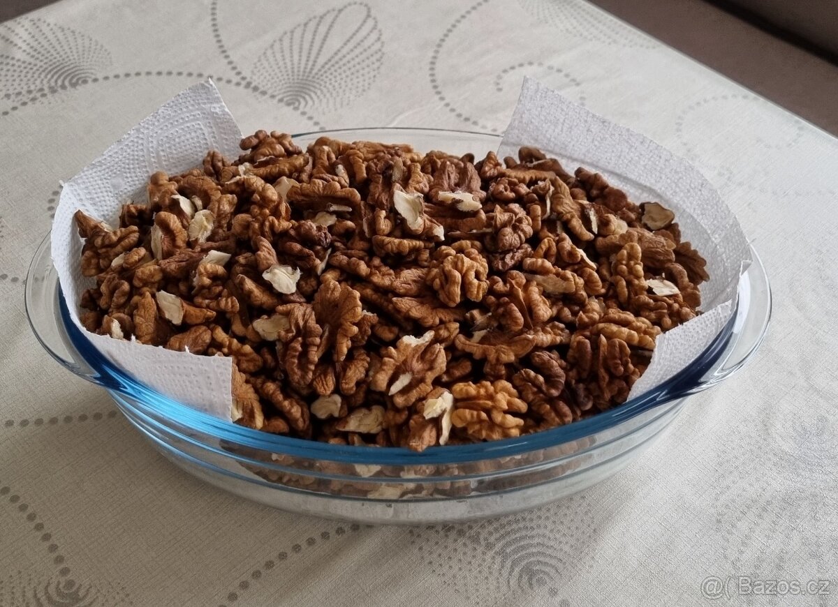 Loupané Vlašské ořechy