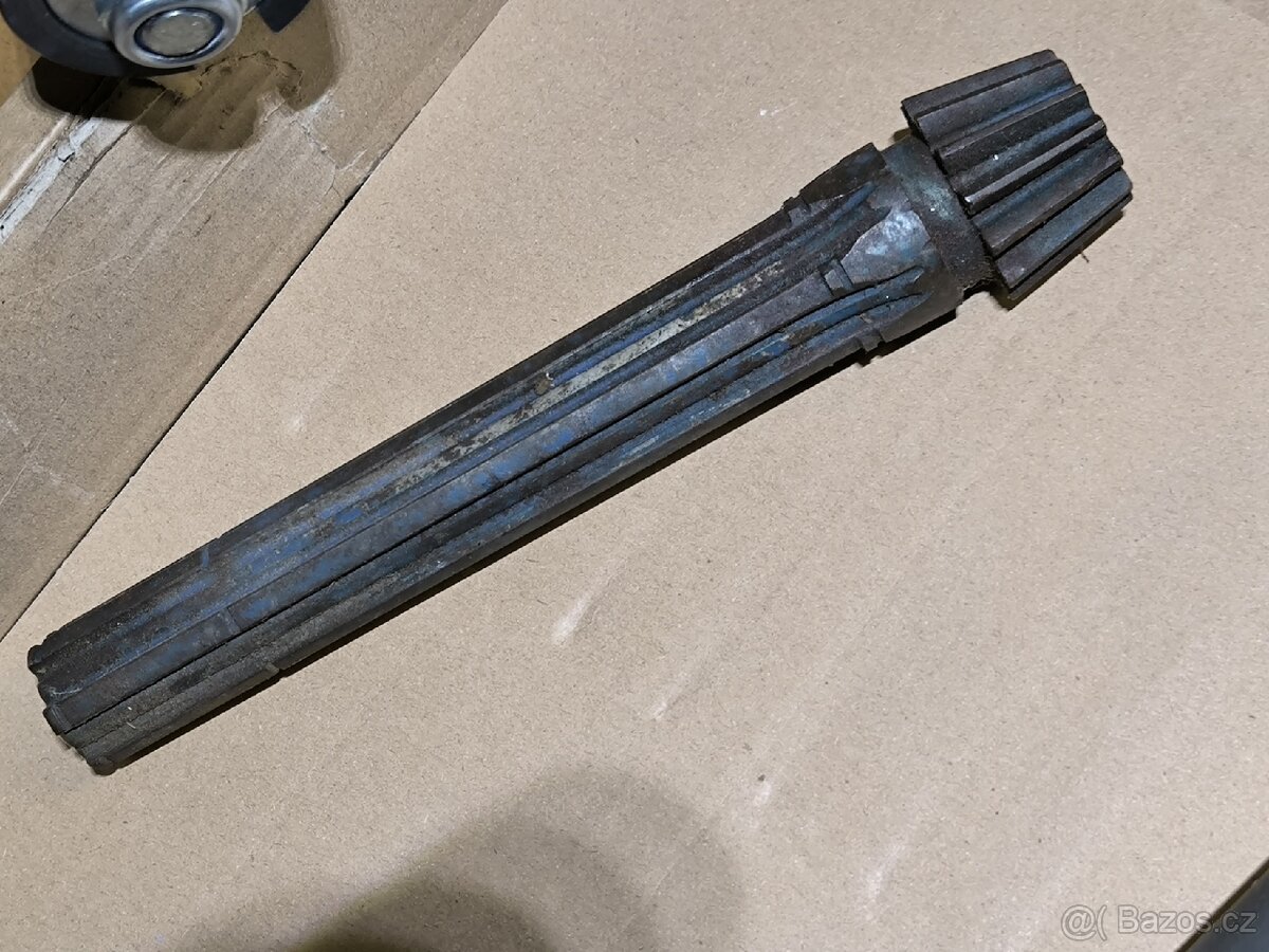 Spodní hřídel PF 62