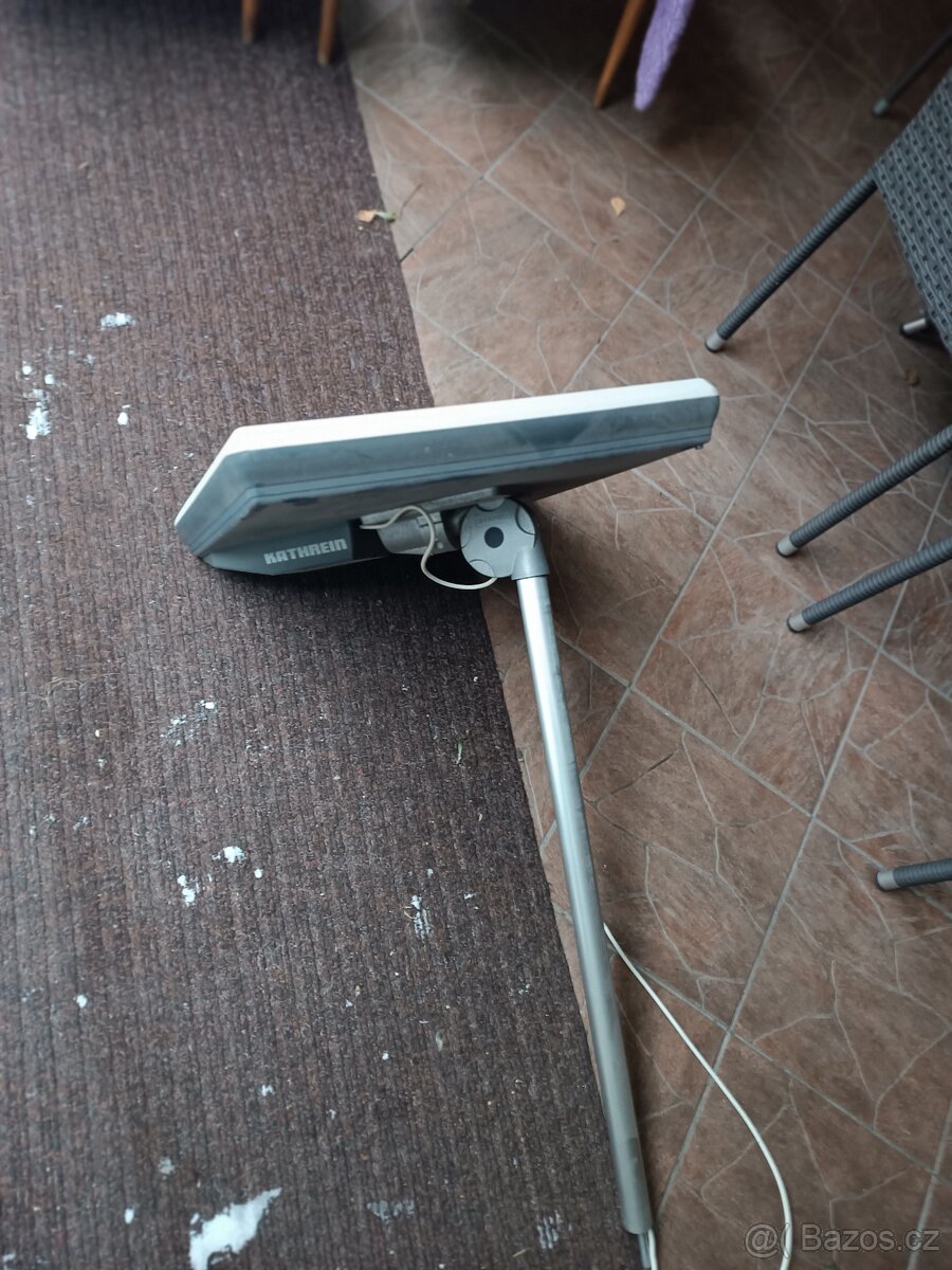 Satelitní anténa pro obytný vůz