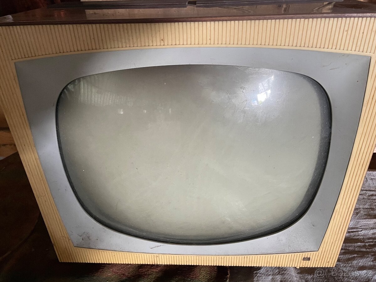 Retro televize
