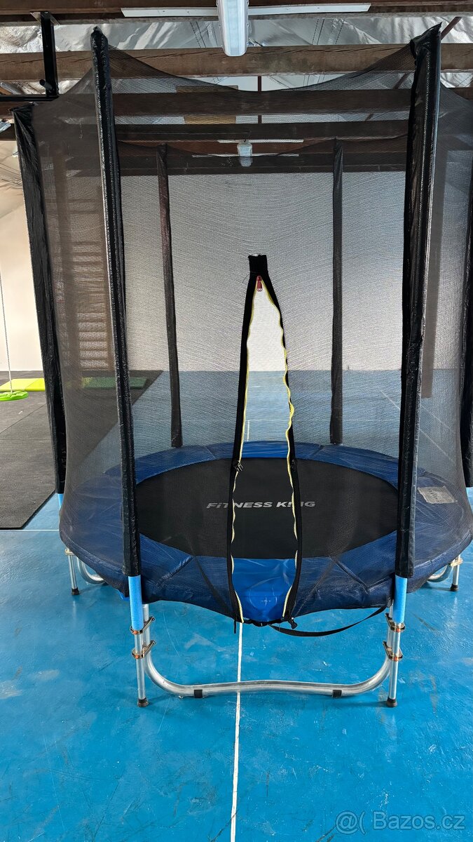 Trampolína