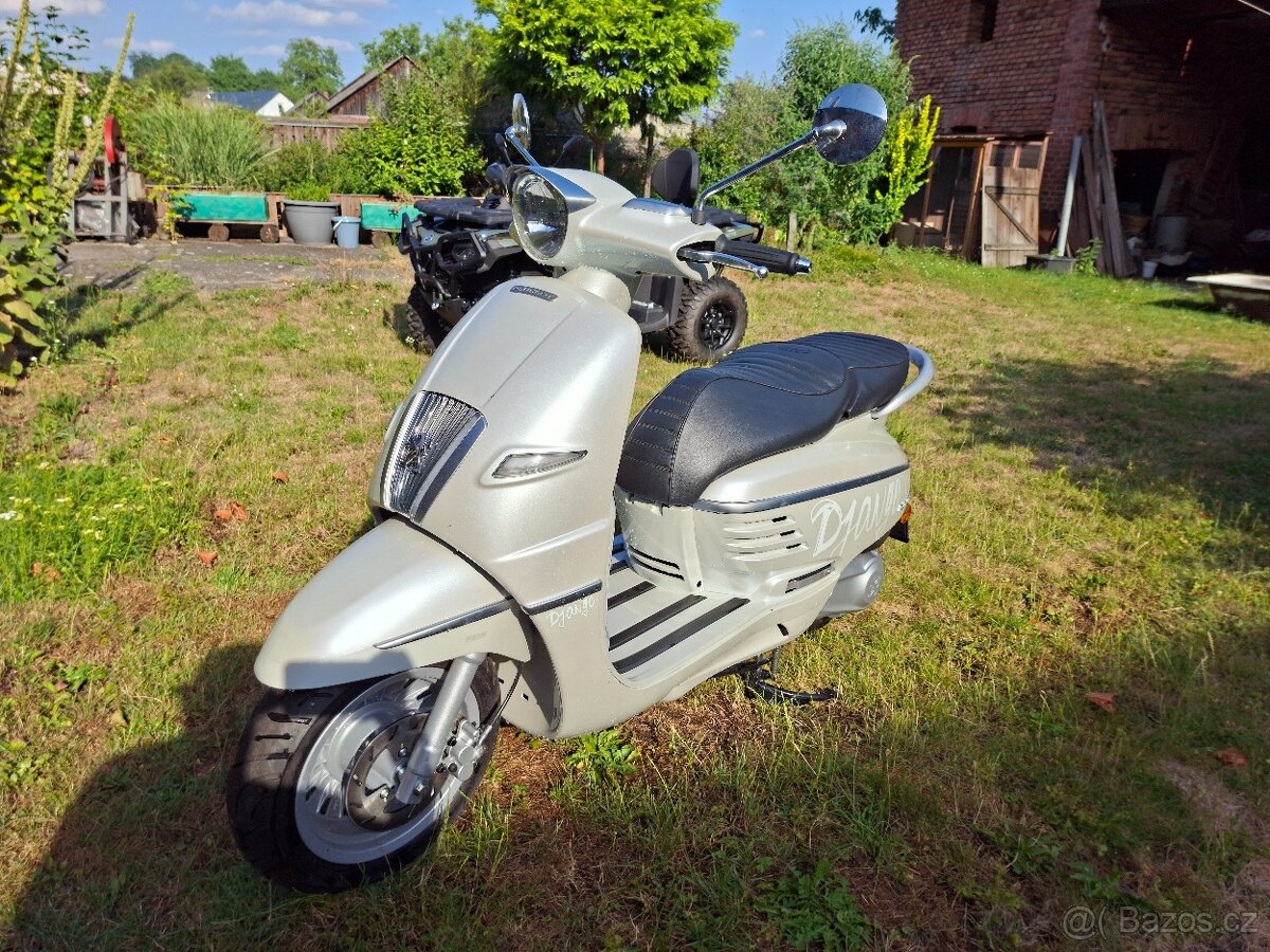 Peugot django 125
