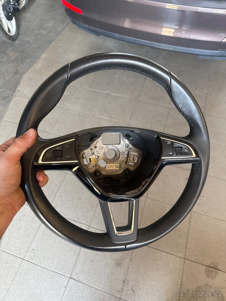 Volant skoda octavia 3