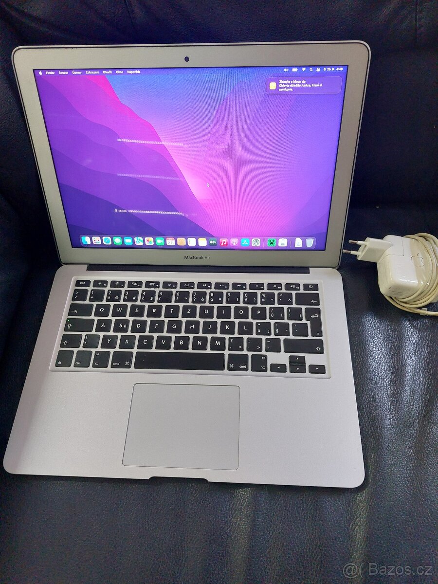 Apple MacBook Air A1466 8/121 GB,dvoujádrový Intel Corei5