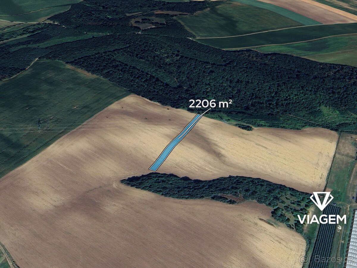 Pole 2 206 m²