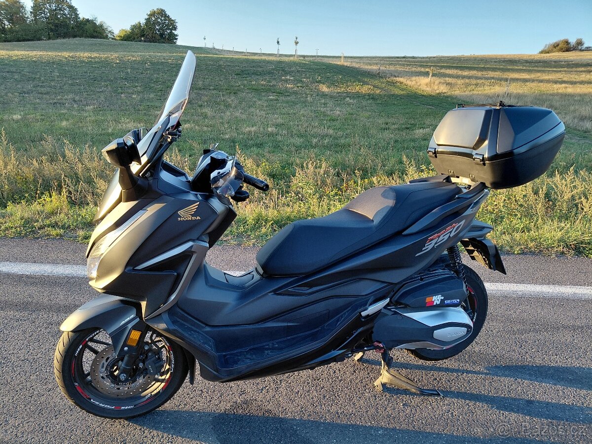 Honda Forza 350