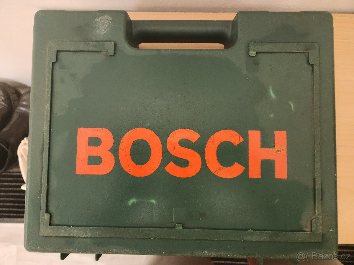 Bosch příklepová vrtačka PSB 530 RE + kufřík atd.