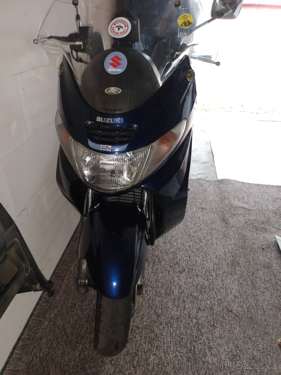 Suzuki Burgman an 400