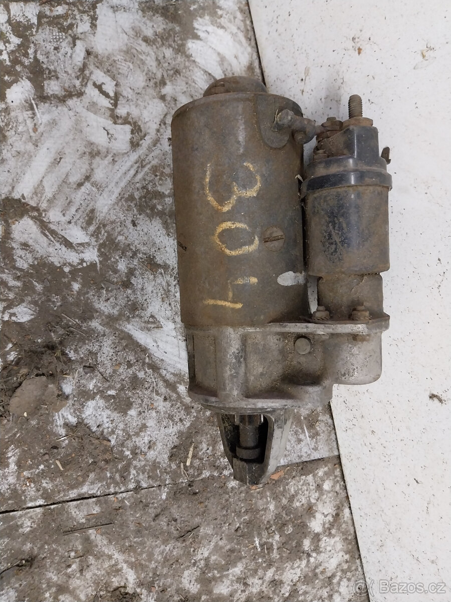Peugeot 304 starter