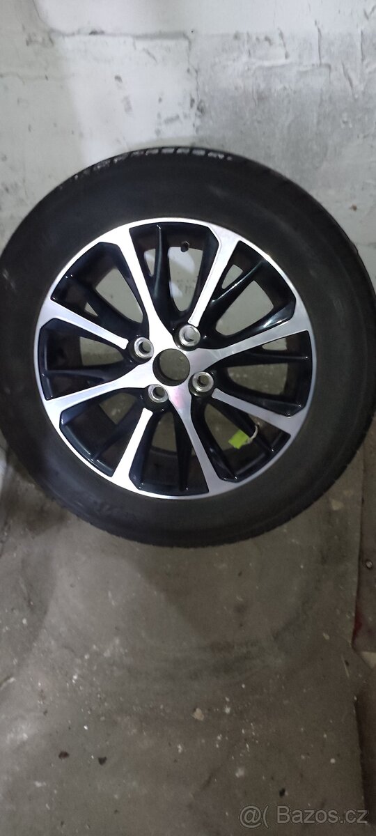 15" letni Toyota Yaris 175/65 R15 4x100 TPMS