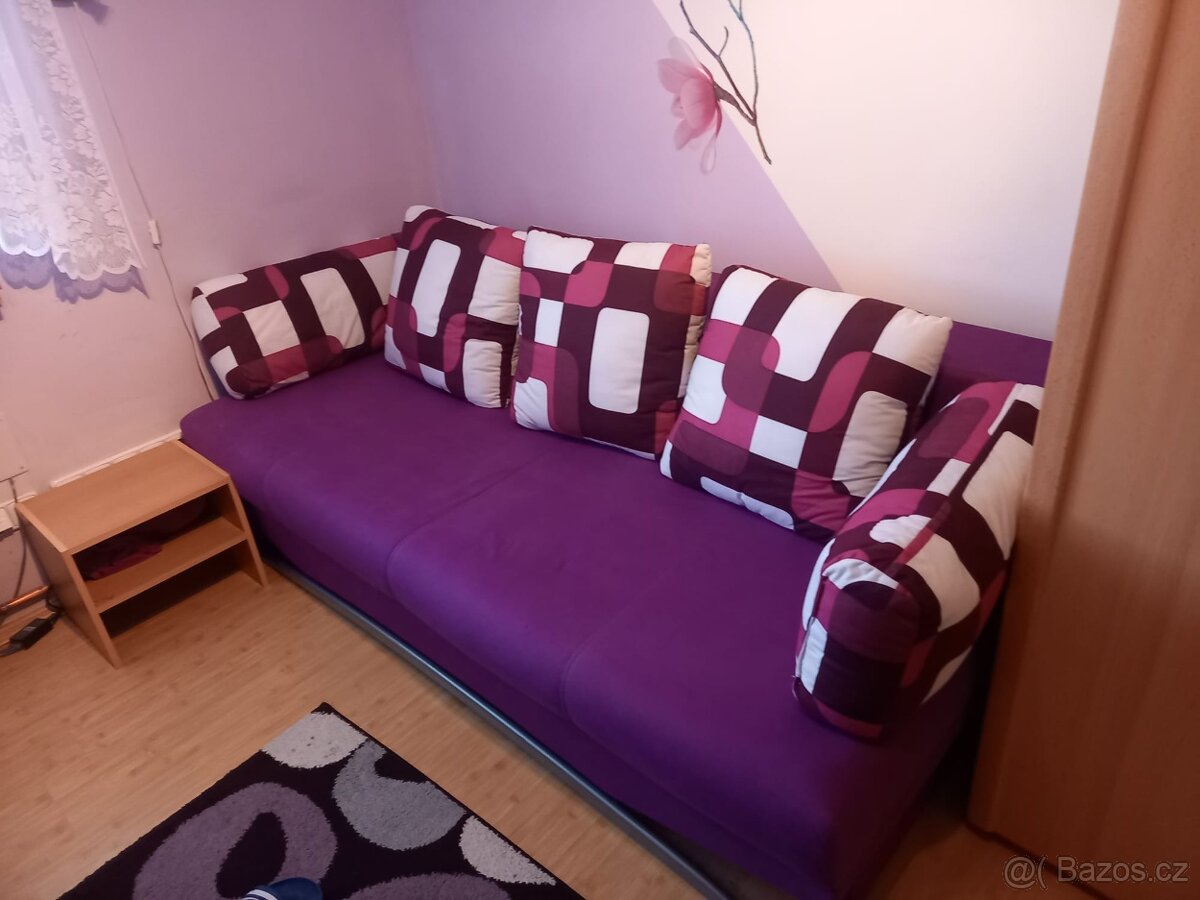rozkládací válenda