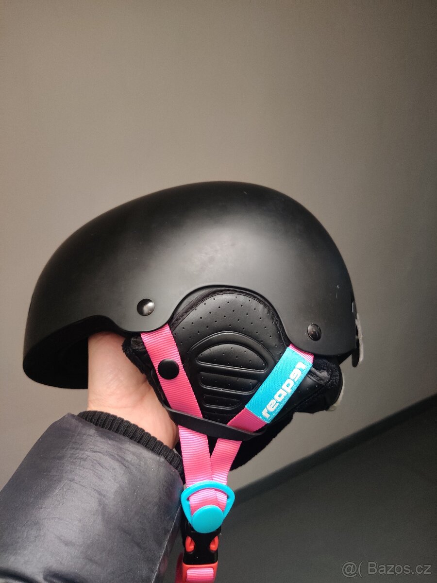 Přilba/helba REAPER