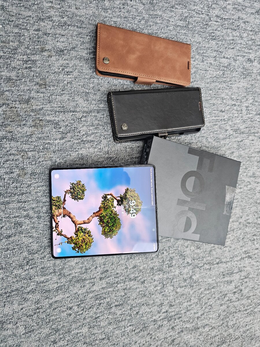 Samsung Galaxy Z Fold 4 12/256GB - TOP Stav, komplet