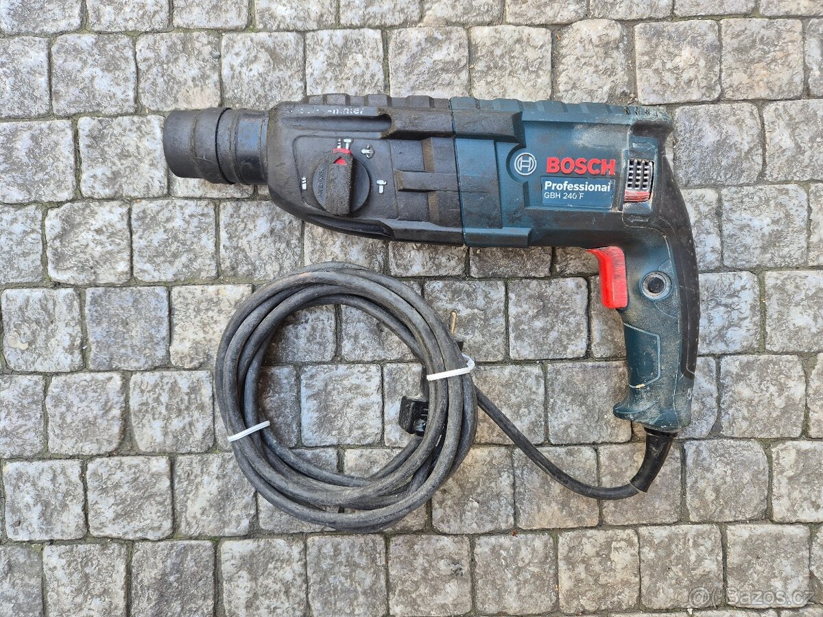vrtací kladivo Bosch Professional GBH 240F, na náhradní díly