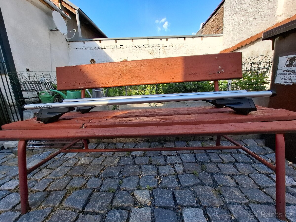 Prodám střešní nosič.