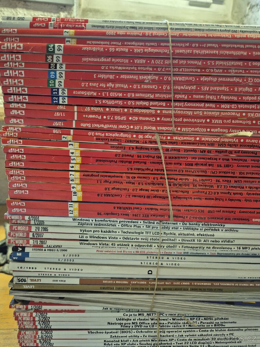 Staré časopisy Chip a PC world