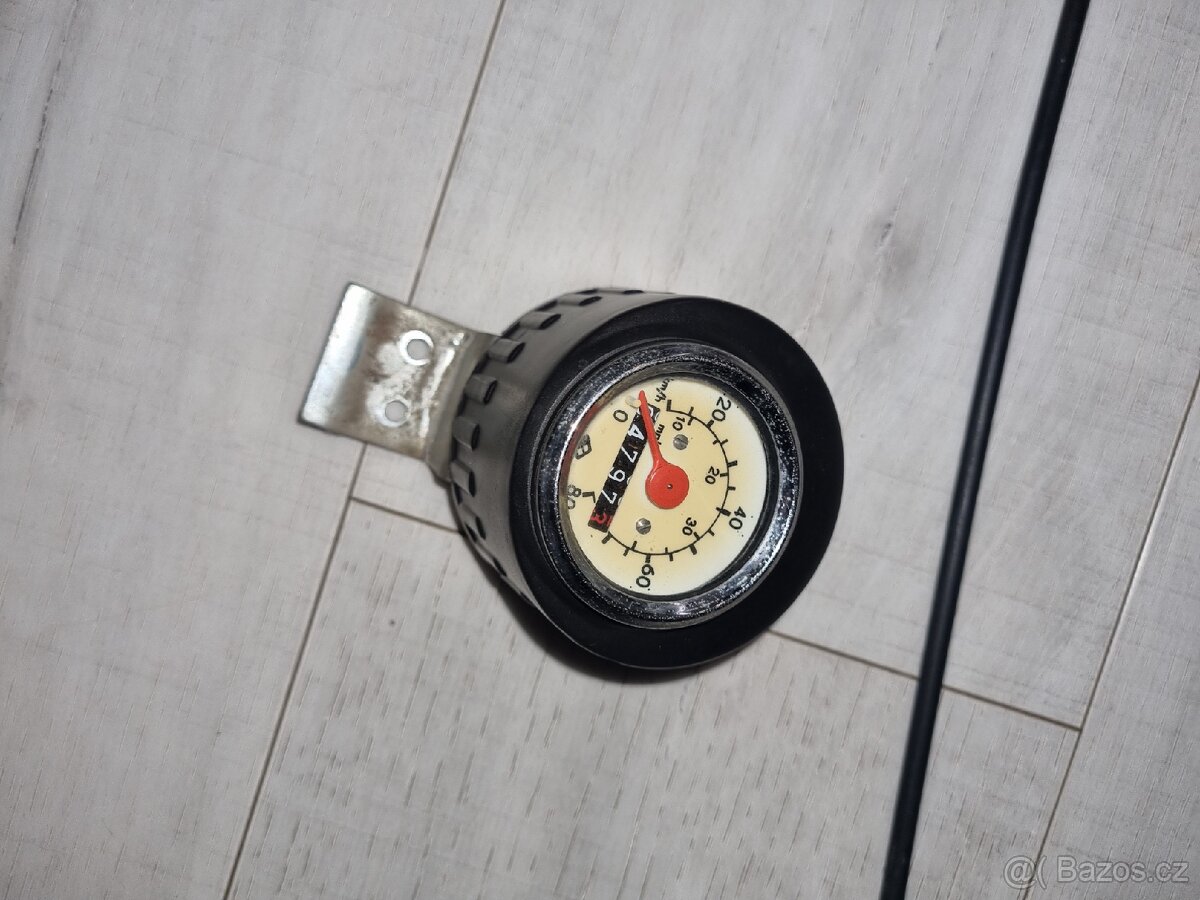 Tachometr babetta 210