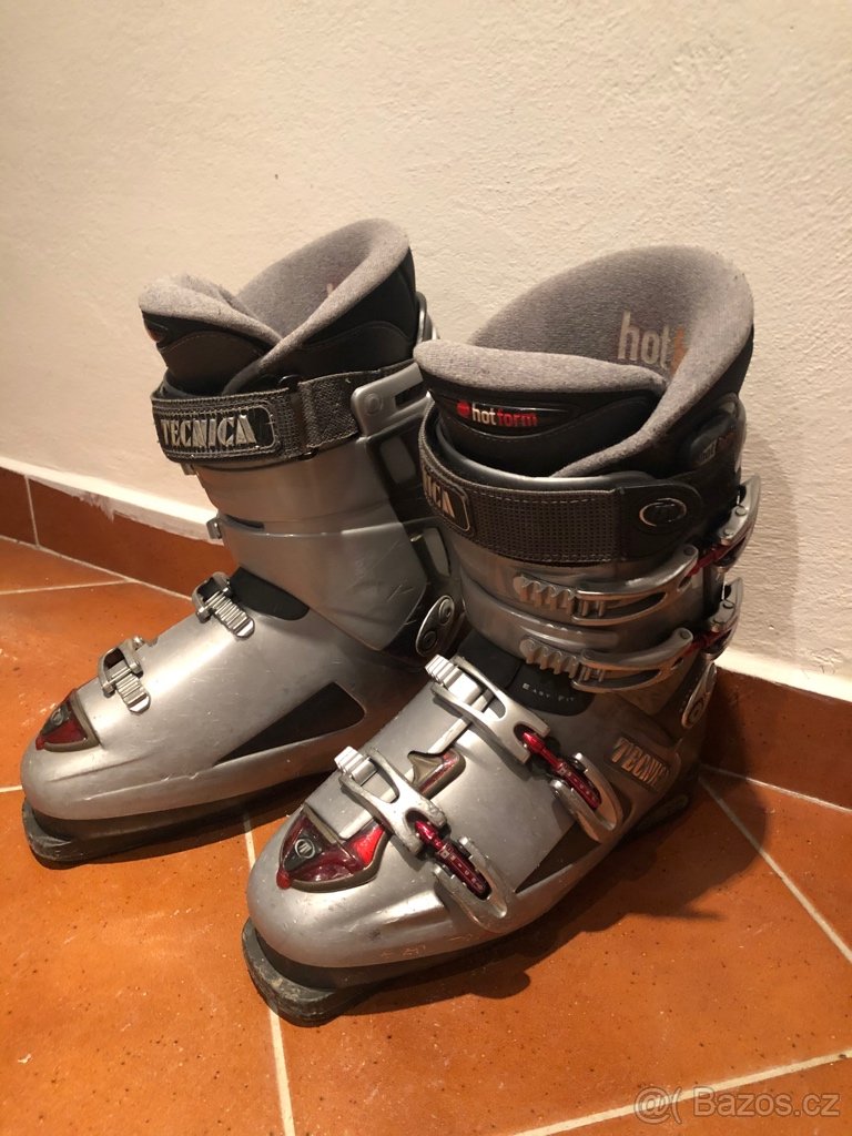 Lyžařské boty TECNICA 27-27,5 + HotForm