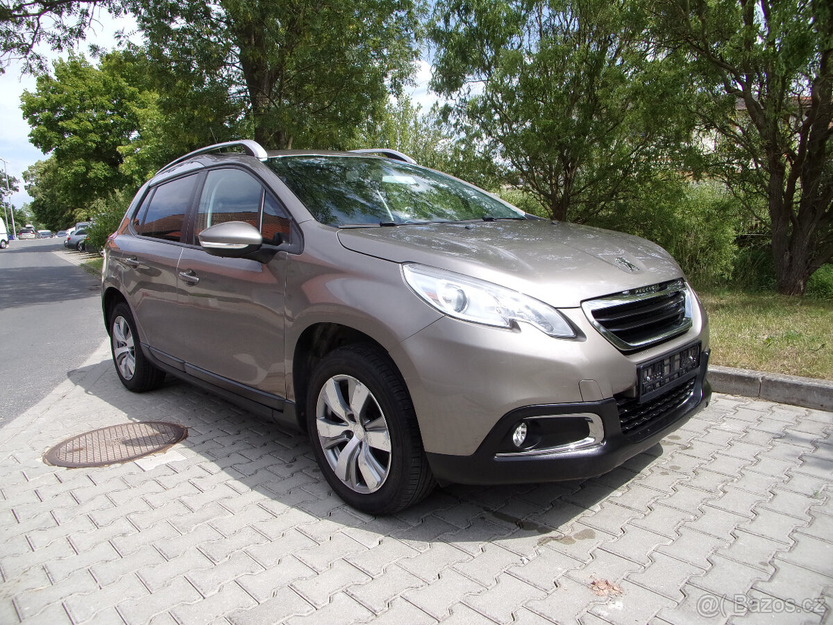 Peugeot 2008 1.2 VTi,navigace,1.majitel,serviskní kniha,TOP