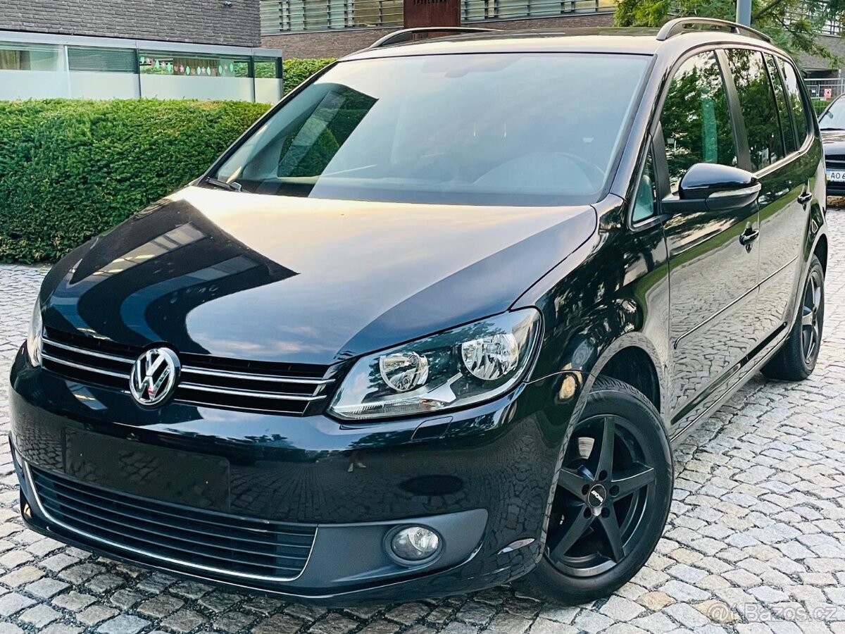Volkswagen Touran 1.2TSI 77KW MANUÁL NAVIGACE VÝHŘEV