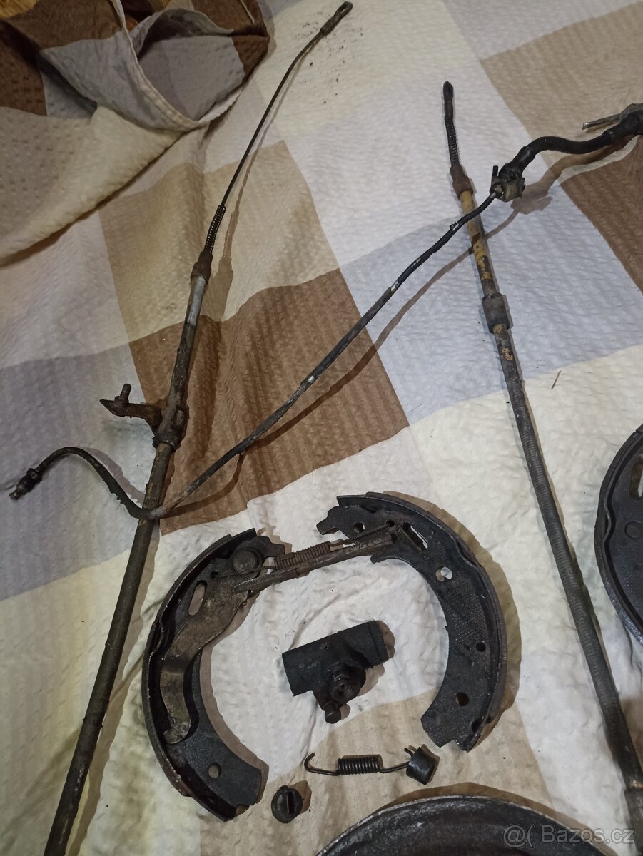 Trabant díly zadní brzdy