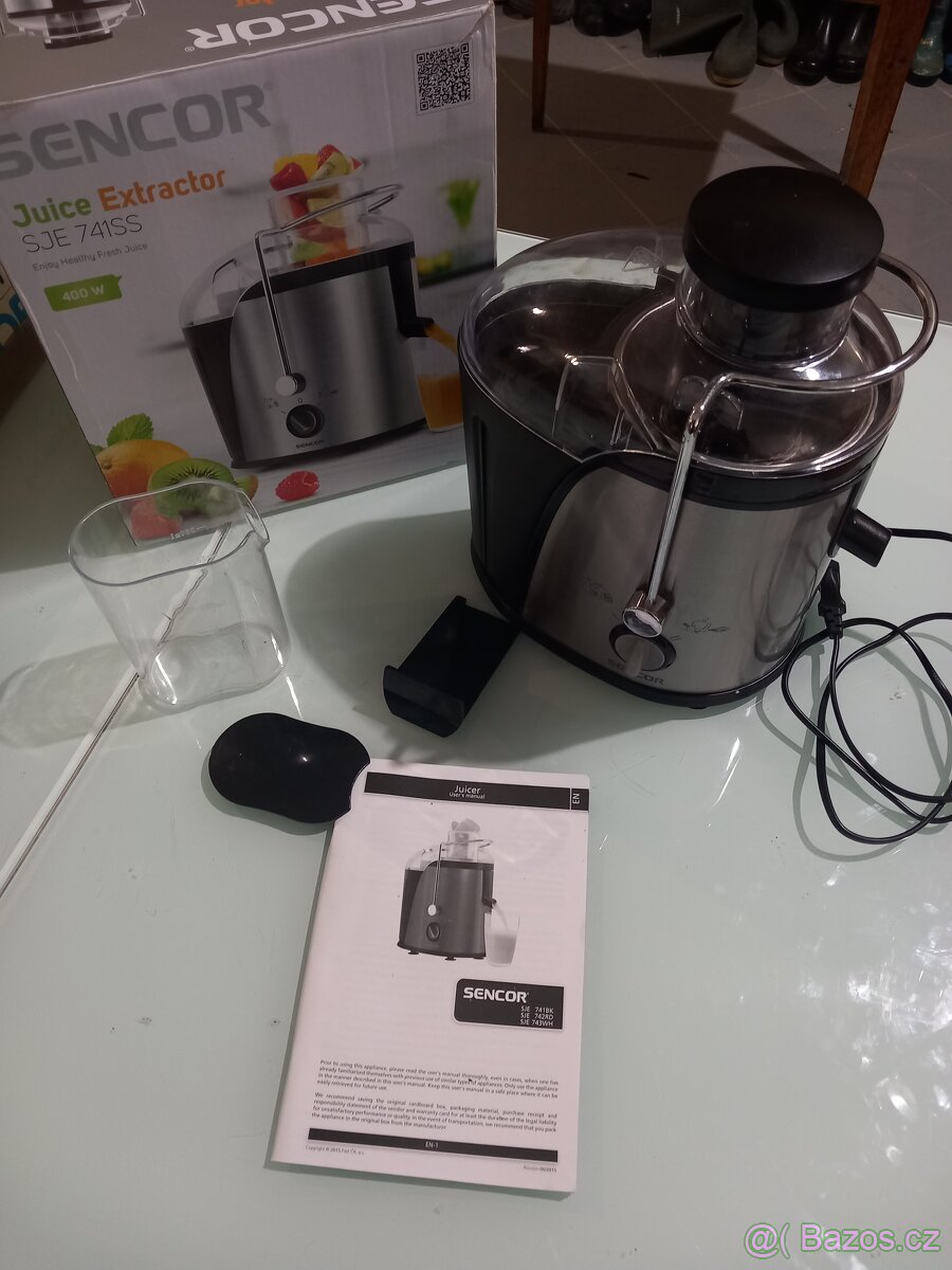 Odšťavňovač SENCOR SJE 741SS
