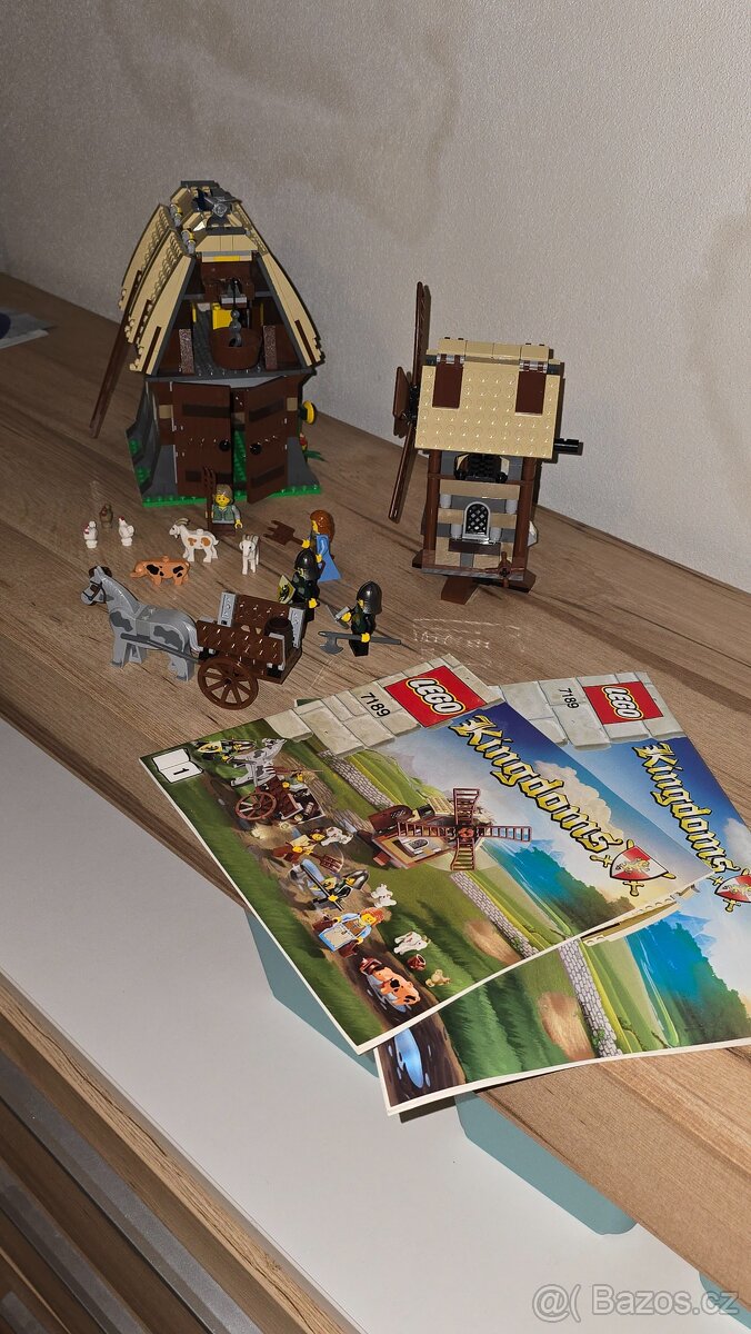 LEGO Kingdoms 7189 Nájezd na středověký mlýn